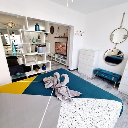 Apartamento Smeraldo 11 Playa Roca Коста Тегисе Екстериор снимка