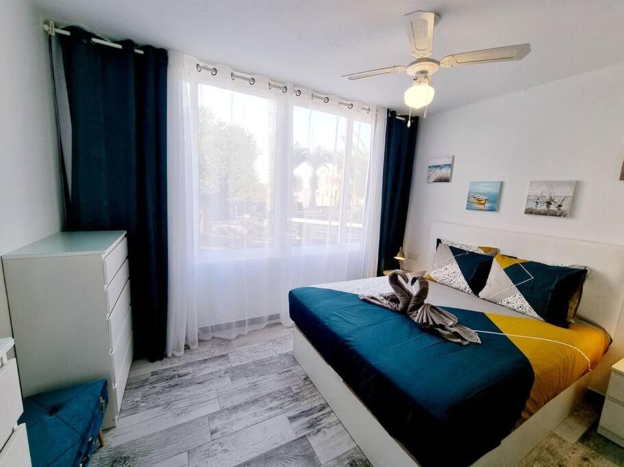 Apartamento Smeraldo 11 Playa Roca Коста Тегисе Екстериор снимка